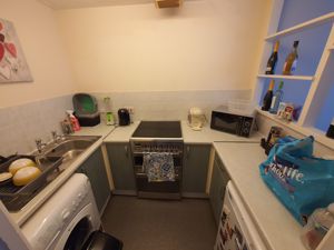 Kitchen- click for photo gallery